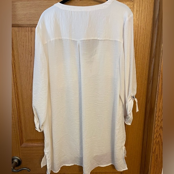 Cream Tie Front Shirt - size XL - Picture 2 of 7